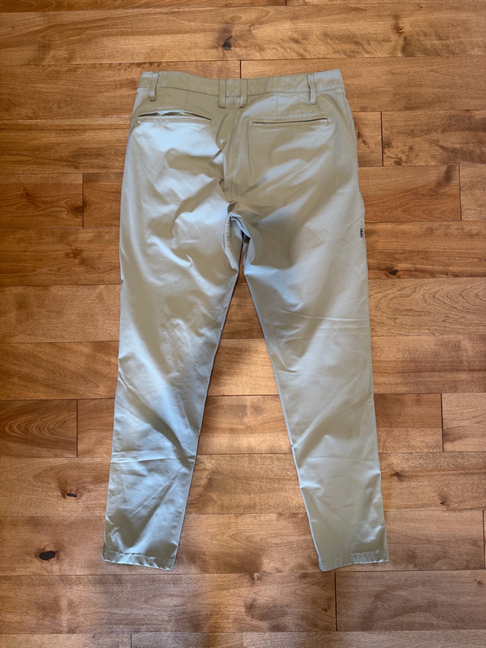 RHONE Men's Chinos in Light tan